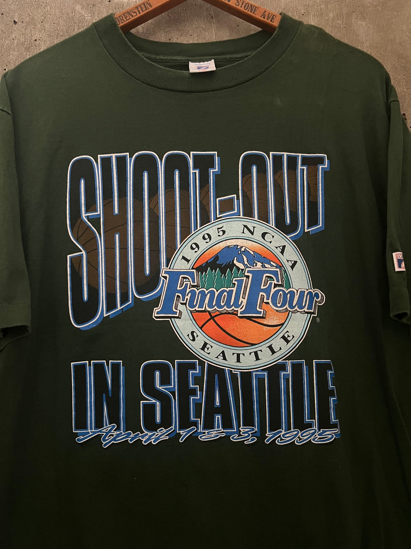 1995 NCAA Final Four tee (XL)