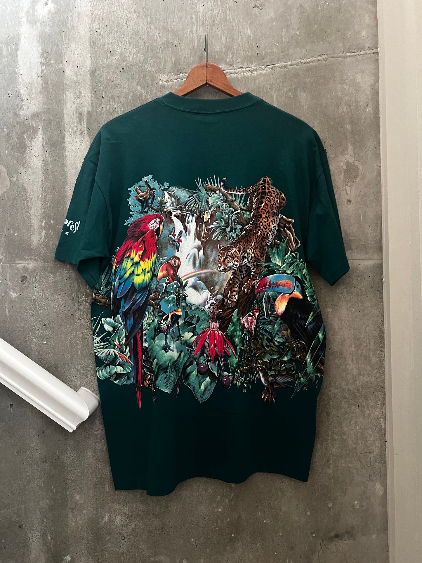 1990s Rainforest Cafe tee (XL)